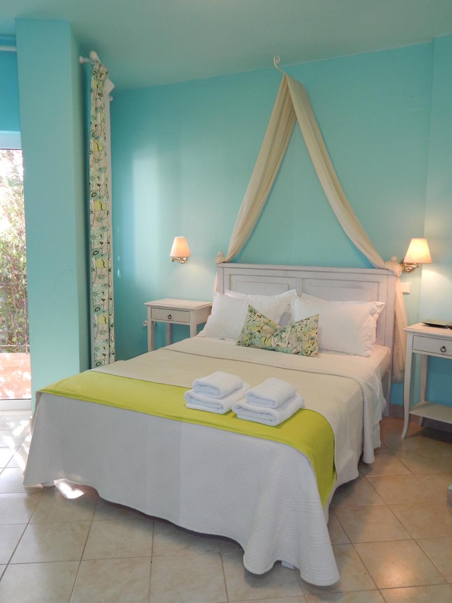 Palmina Mare Villa And Studios Paralia Vrachou Exteriör bild
